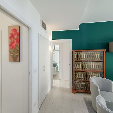 Апартаменты Joivy Elegant Flat For 6 With 2 Balconies Милан Экстерьер фото
